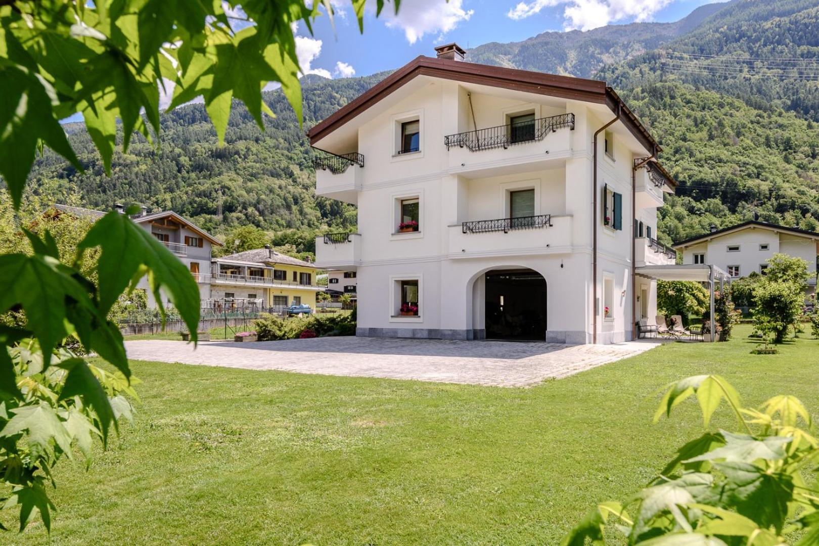 Suite Santa Maria Lovero Valtellino ภายนอก รูปภาพ